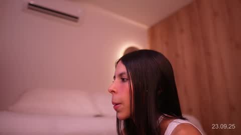 Veronica online show from 09.23.25