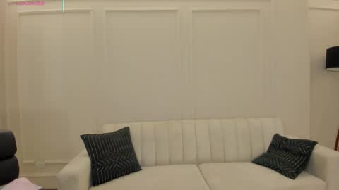 Snapshot of veronicablue1 chatting on 12.02.25 Vero online show from 12.02.25