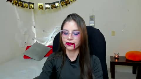 Snapshot of veronicamiller22 chatting on 10.31.25 Veronica Miller online show from 10.31.25