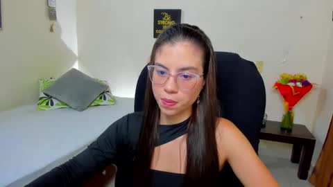 Snapshot of veronicamiller22 chatting on 11.03.25 Veronica Miller online show from 11.03.25