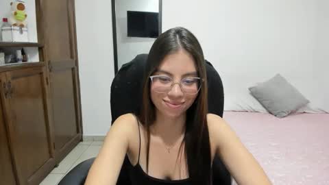 Snapshot of veronicamiller22 chatting on 03.09.26 Veronica Miller online show from 03.09.26