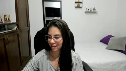 Veronica Miller online show from 05.12.26