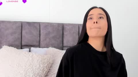 VeronicaTonu online show from 03.01.25