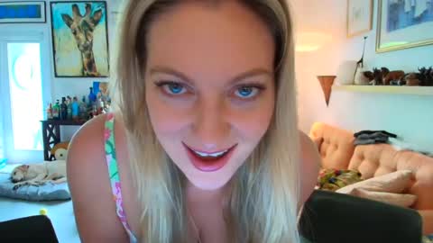 Veronica Weston online show from 08.06.26