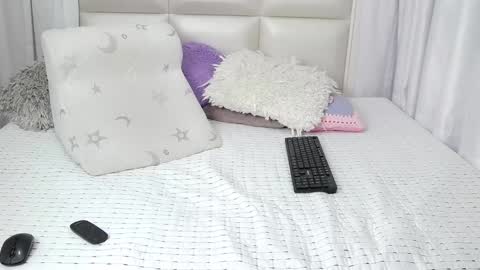 Snapshot of verosantana1 chatting on 03.05.25 Vernica online show from 03.05.25