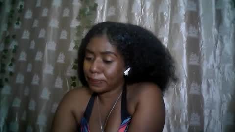 Snapshot of verronique1511 chatting on 06.03.26 verronique1511 online show from 06.03.26