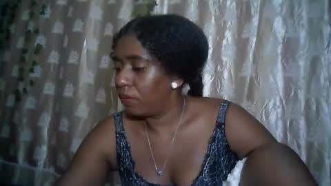 Snapshot of verronique1511 chatting on 06.08.26 verronique1511 online show from 06.08.26
