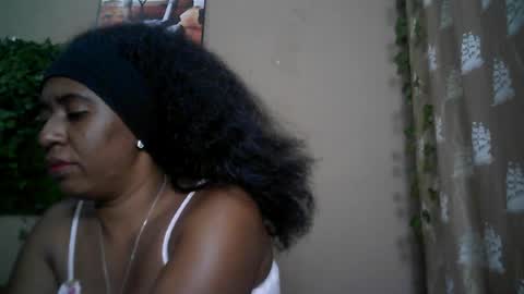 Snapshot of verronique1511 chatting on 06.14.26 verronique1511 online show from 06.14.26
