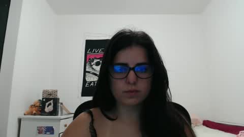 Snapshot of veruca99 chatting on 11.08.25 veruca99 online show from 11.08.25