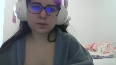 Snapshot of veruca99 chatting on 11.27.25 veruca99 online show from 11.27.25