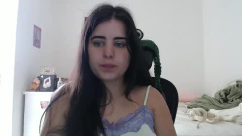 Snapshot of veruca99 chatting on 12.15.25 veruca99 online show from 12.15.25