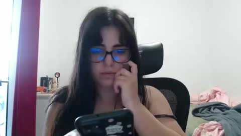 Snapshot of veruca99 chatting on 04.01.26 veruca99 online show from 04.01.26