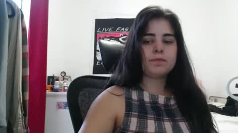 Snapshot of veruca99 chatting on 04.14.26 veruca99 online show from 04.14.26