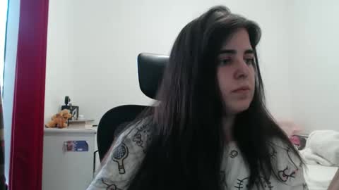 Snapshot of veruca99 chatting on 05.06.26 veruca99 online show from 05.06.26