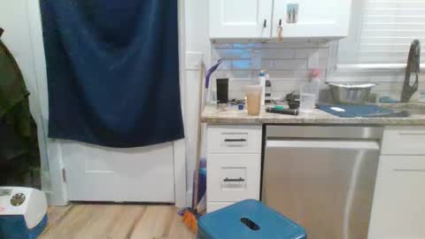 Snapshot of verysmallpeni chatting on 02.06.25 verysmallpeni online show from 02.06.25