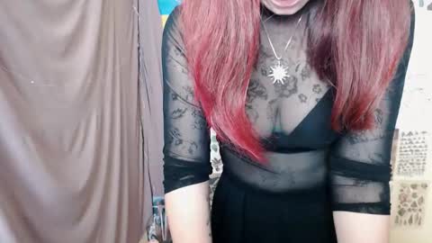 Snapshot of veryveryvery_shy chatting on 09.25.25 veryveryvery_shy online show from 09.25.25