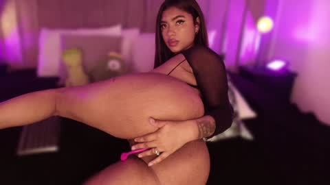 Sthefanny online show from 02.08.25