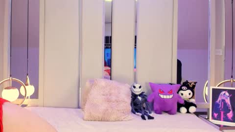 Vesper Velvet  online show from 11.03.25