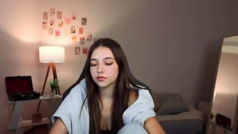 Snapshot of vexorin chatting on 12.14.25 Rachel online show from 12.14.25