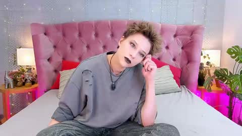 Via online show from 03.09.25