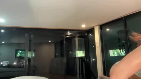 via_olala online show from 11.06.25