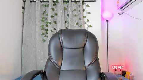Snapshot of vianka_millerxxx chatting on 01.06.26 Vianka online show from 01.06.26