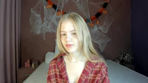 Snapshot of vicki_todd chatting on 10.27.25 vicki todd online show from 10.27.25