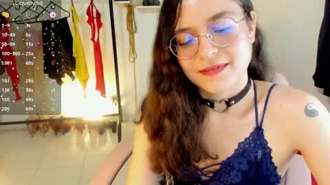 Snapshot of vicky_cristinax chatting on 12.13.24 Vicky online show from 12.13.24