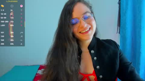 Snapshot of vicky_cristinax chatting on 03.11.26 Vicky online show from 03.11.26