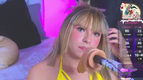 Snapshot of vicky_hot_x chatting on 12.22.24 online show from 12.22.24