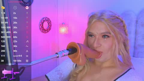 Snapshot of vicky_hot_x chatting on 02.02.25 online show from 02.02.25