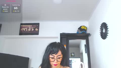 Vicky  online show from 04.23.26