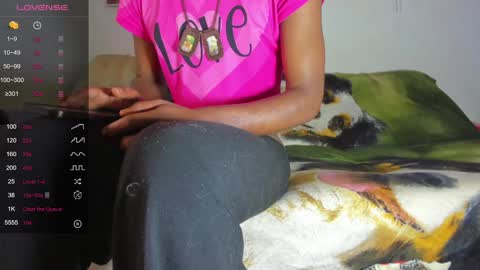 Snapshot of vicky_hotteei chatting on 01.28.25 vicky manuela online show from 01.28.25