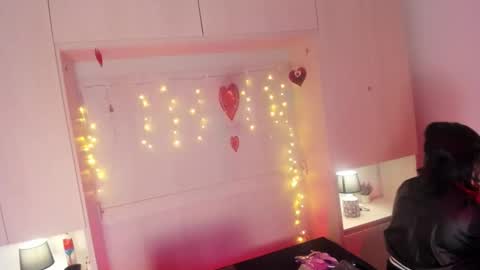 V I C K Y online show from 02.20.26