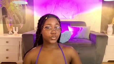 Snapshot of vicky_walles chatting on 10.18.25 Vicky Walles online show from 10.18.25