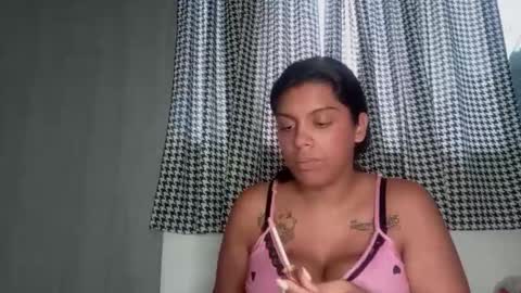 Snapshot of vickyhm22 chatting on 09.25.25 vickyhm22 online show from 09.25.25