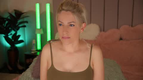 vickysecret96 online show from 04.23.26