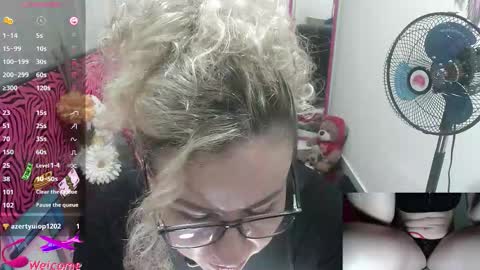 Valentina online show from 11.25.25