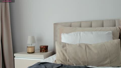 Victoria online show from 12.20.24