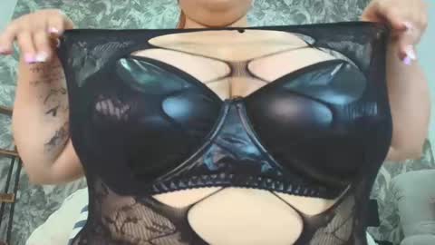 Victhoria red online show from 03.04.26