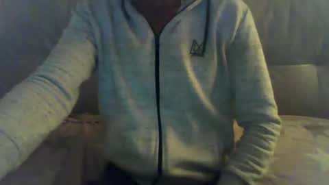 Snapshot of victor_1486 chatting on 11.17.25 victor_1486 online show from 11.17.25