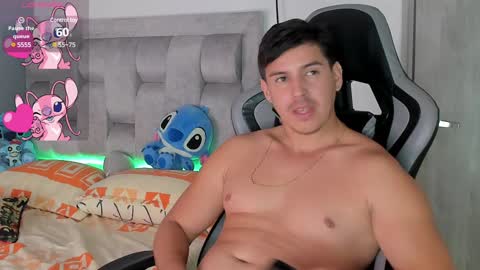 Snapshot of victor_vixen chatting on 12.19.24 victor online show from 12.19.24
