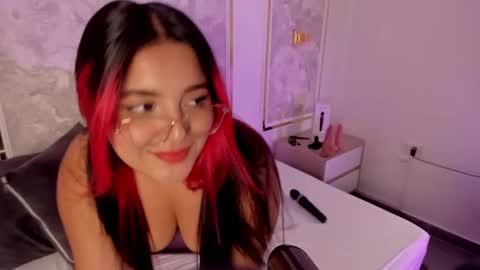 Victoria online show from 09.24.25