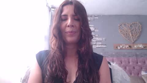 Snapshot of victoria25_meester chatting on 12.04.24 Hi guys   Im victoria  Be the one who can control me in PVT online show from 12.04.24