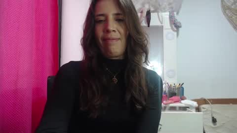 Snapshot of victoria25_meester chatting on 01.23.25 Hi guys   Im victoria  Be the one who can control me in PVT online show from 01.23.25