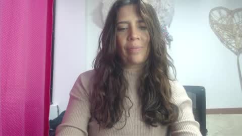 Snapshot of victoria25_meester chatting on 02.01.25 Hi guys   Im victoria  Be the one who can control me in PVT online show from 02.01.25