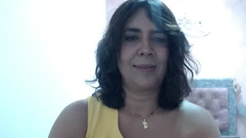 Snapshot of victoria25_meester chatting on 06.18.26 Hi guys Im victoria Be the one who can control me in PVT online show from 06.18.26