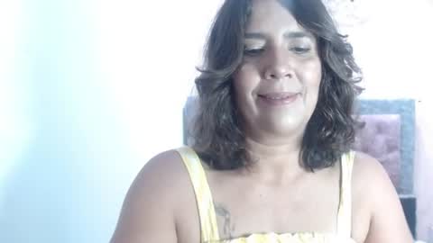 Snapshot of victoria25_meester chatting on 07.27.26 Hi guys Im victoria Be the one who can control me in PVT online show from 07.27.26