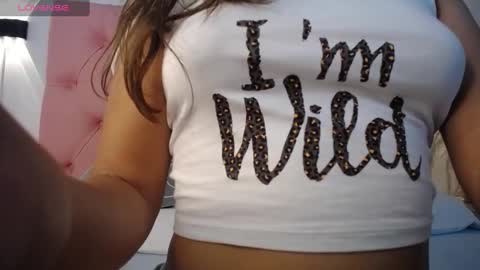 Snapshot of victoria_243 chatting on 11.23.25 victoria online show from 11.23.25