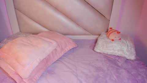 Victoria online show from 11.08.25